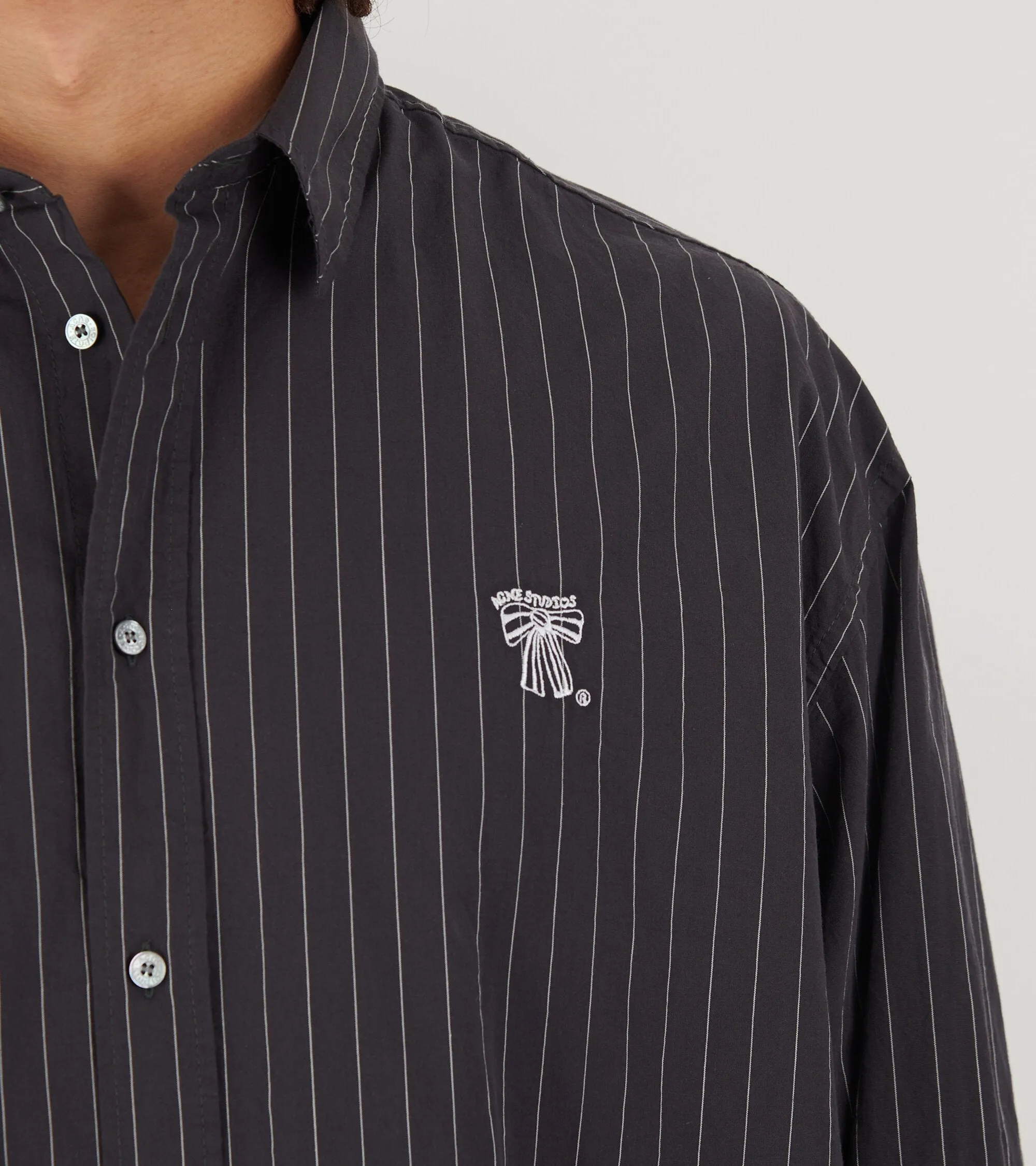 Button Up Shirt Black/White