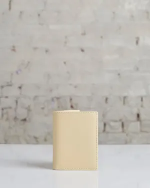 Comme des Garons Wallet Classic Leather Line A Bi-Fold Wallet Off White